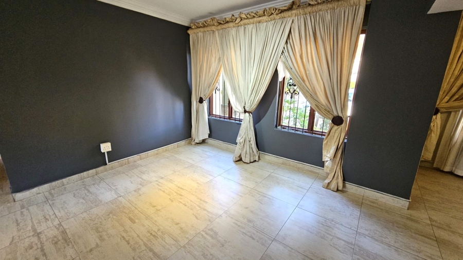 4 Bedroom Property for Sale in Melodie North West